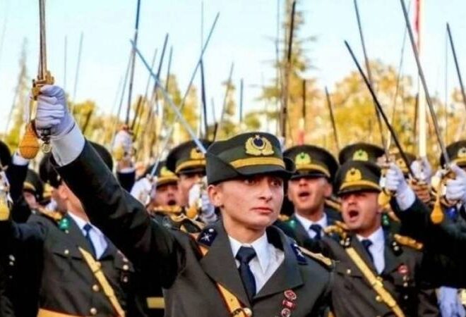 Teğmenlerden sonra, alay komutan vekili, bölük ve tabur komutanı hakkında da ihraç talebi